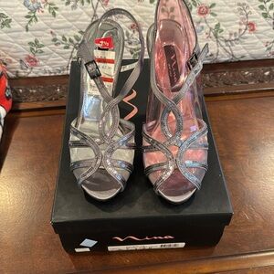 NWT Gray Heels